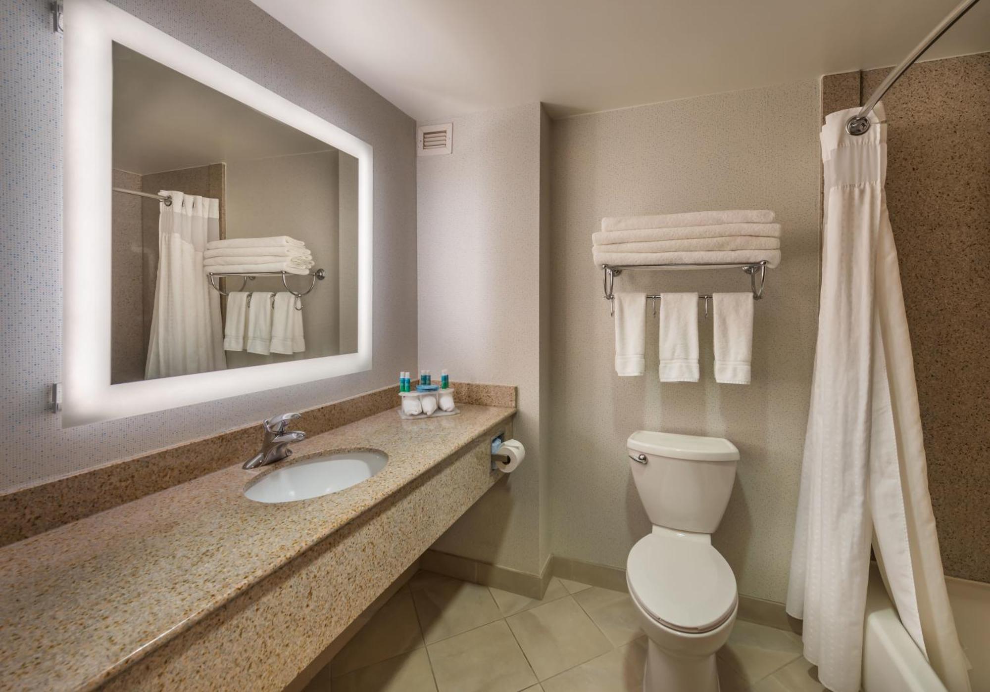 Standard Room,1281552913:JPEG